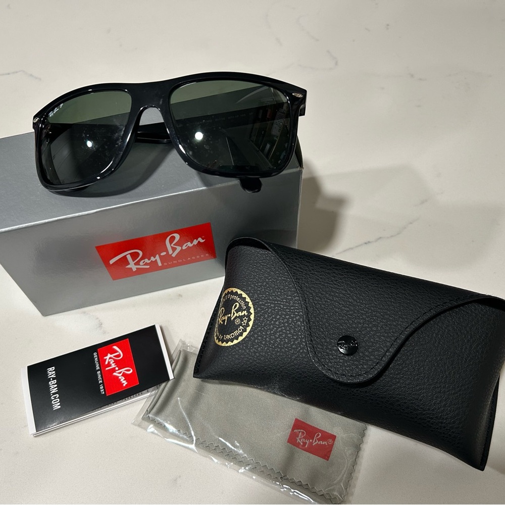 Ray-Ban Boyfriend Two sunglasses